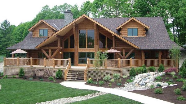 Log Home Exterior - Bigsky