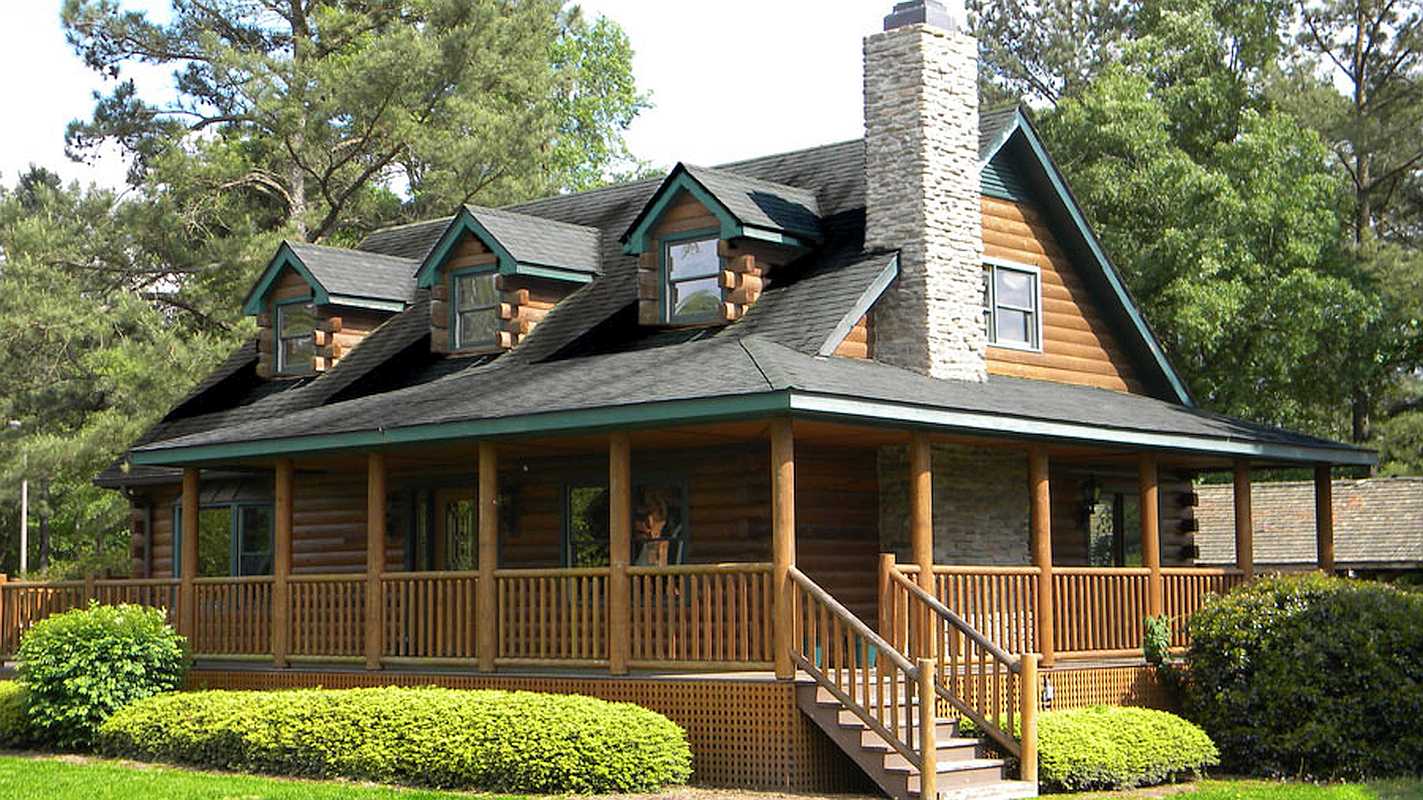 Log Home Exterior - Charleston