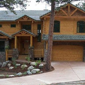 Log Home Exterior - Cherokee