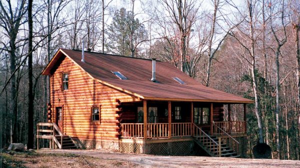 Log Home Exterior - Homestead