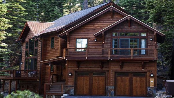 Log Home Exterior - Manchester