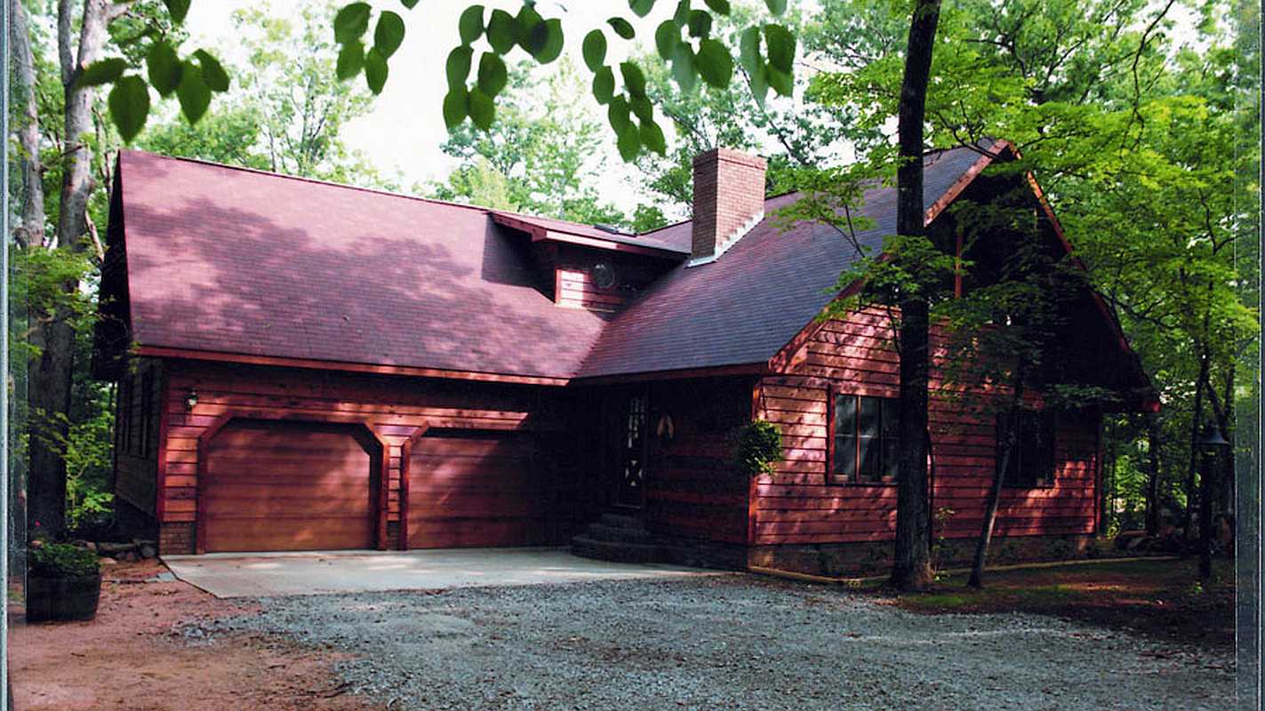 Log Home Exterior - Mountlaurel