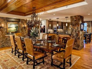 Dining Area with Open Kitchen - Mountholly