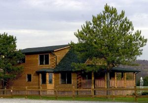 Log Home Exterior - Oak Ridge