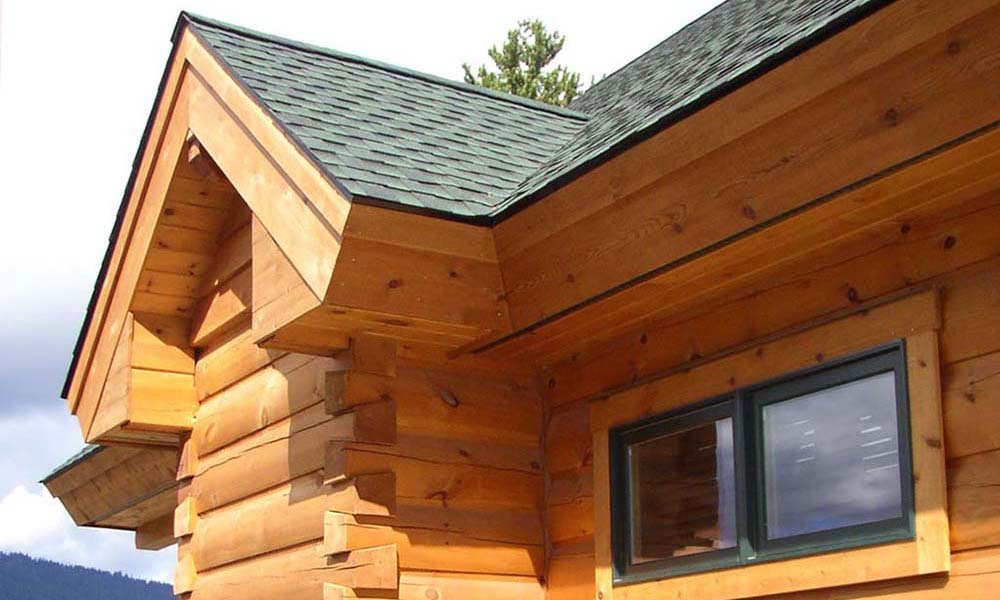 Log Home Dovetail Corners