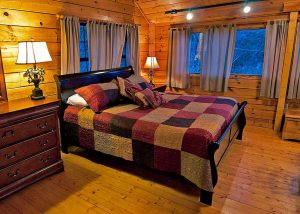 Log Homes Bedroom Interior design - Barclay