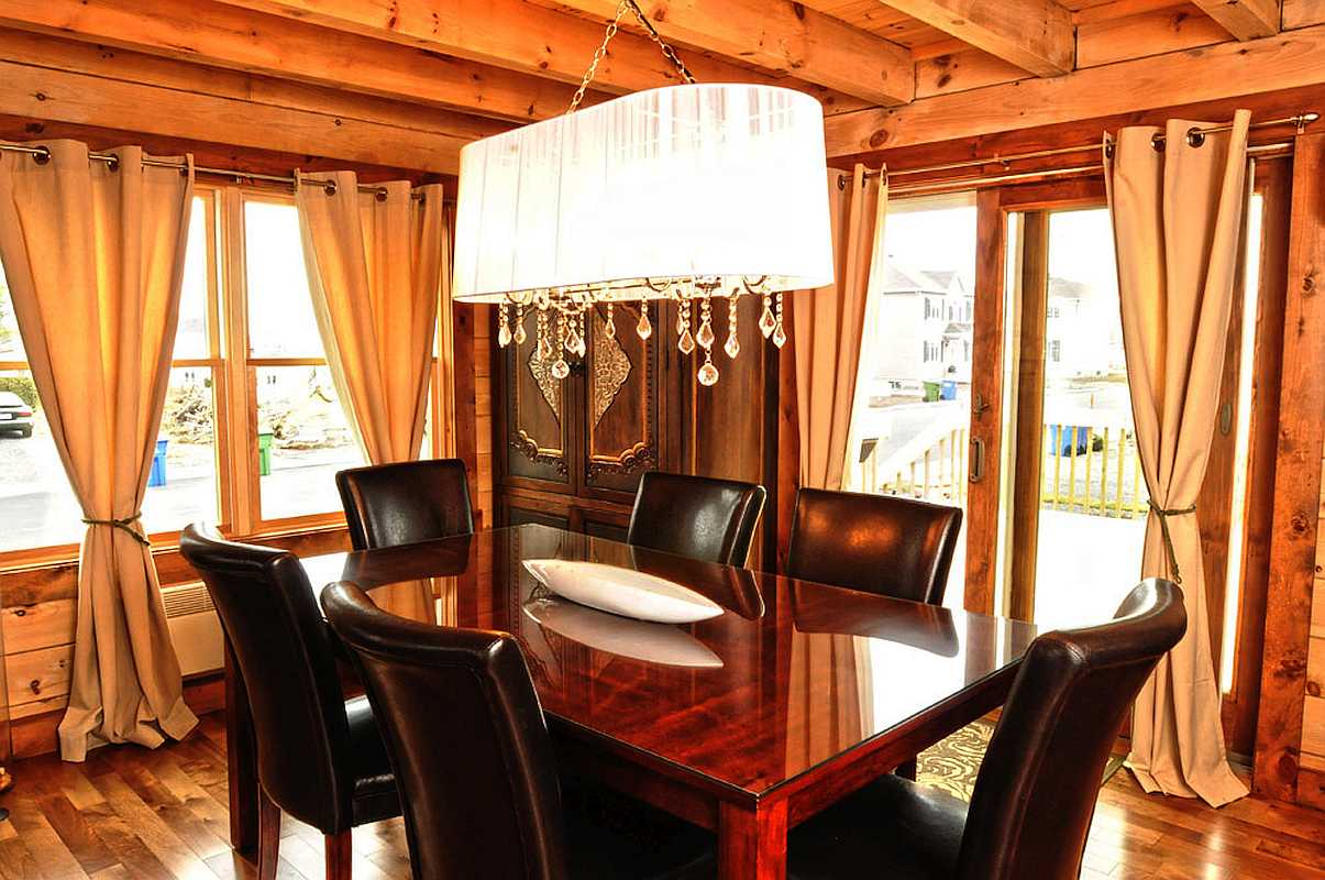 Log Homes Dining Area - Barclay