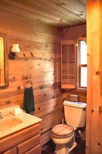 Log Home Bathroom Design - Beaverwash