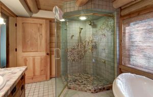Log Homes Bathroom Design - Benson
