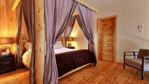 Log Homes Bedroom - Buffaloriver