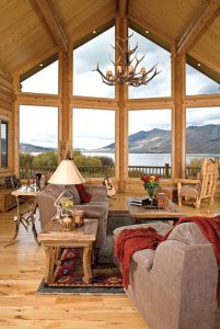 Log Home Living Room - Deerfield