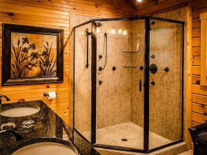 Small Cabin Bathroom - Hickory