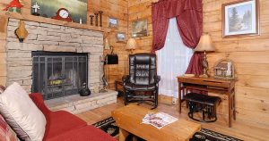 Living room with Fireplace - Pine Grove