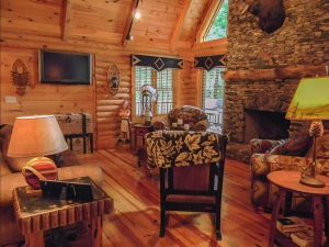 Log Home Living Room - Fairview