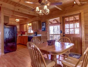 Open Kitchen with Dining Area - Grand lake