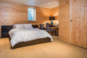 Log Home Bedroom - Kingsbury