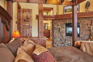 Log Home Bedroom - Linville