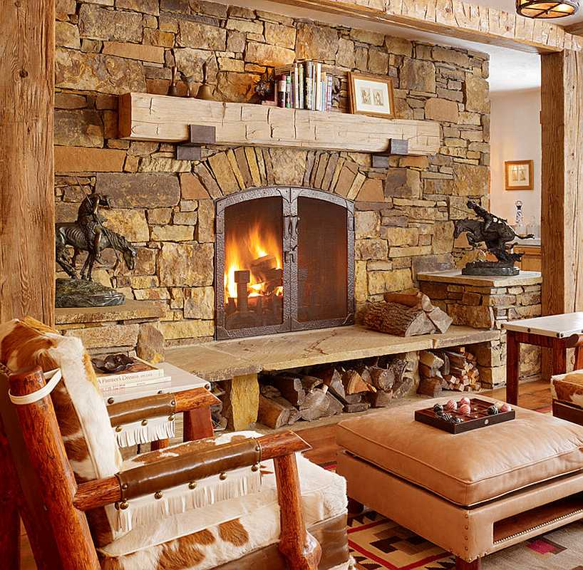 Log Home Living Room - Redoak