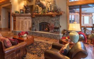 Log Home Living Room - Steeplechase