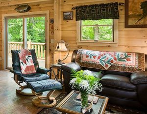 Log Home Livign Room - Summitview