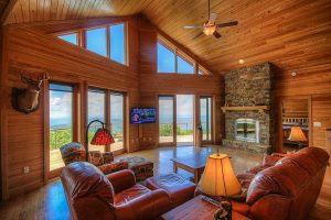 Log Home Living Area - Yosemite